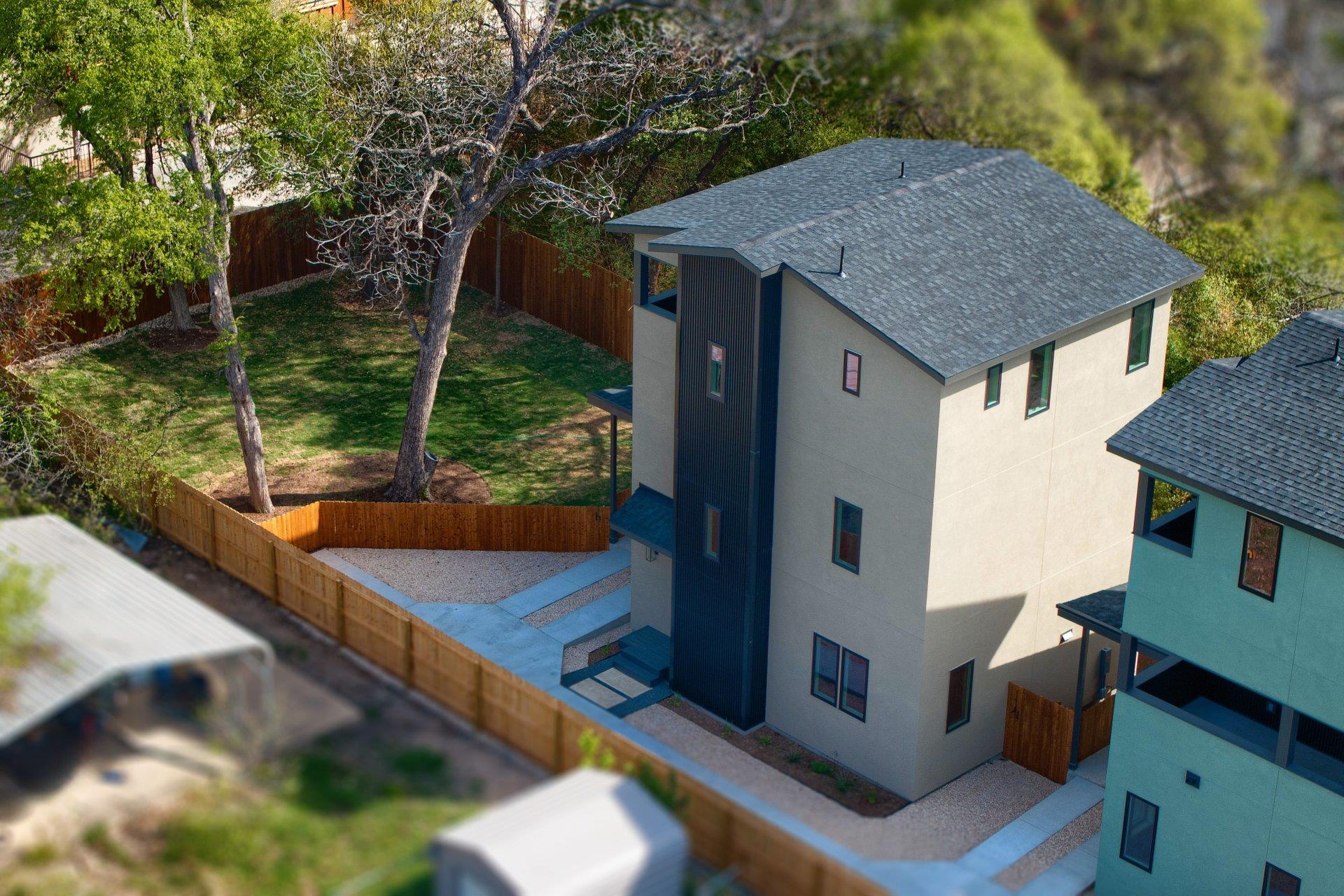 2818 E 22nd St #3, Austin