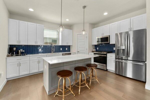 913 Valdez St, Austin