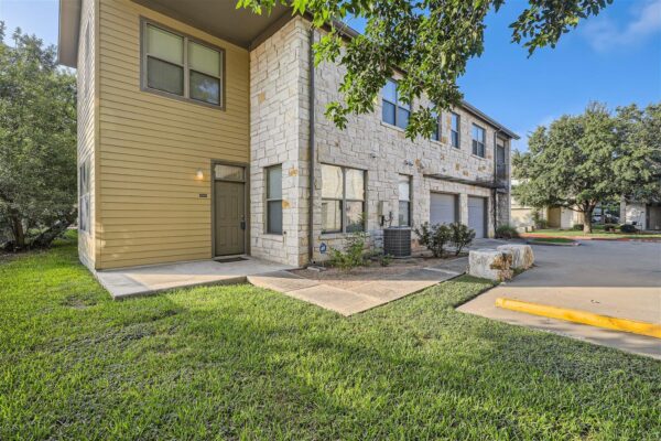 1201 Grove Blvd #1404, Austin
