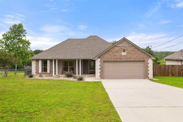 135 Barton Rd, San Marcos