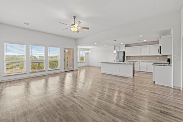 108 W Eli Chandler St, Blanco