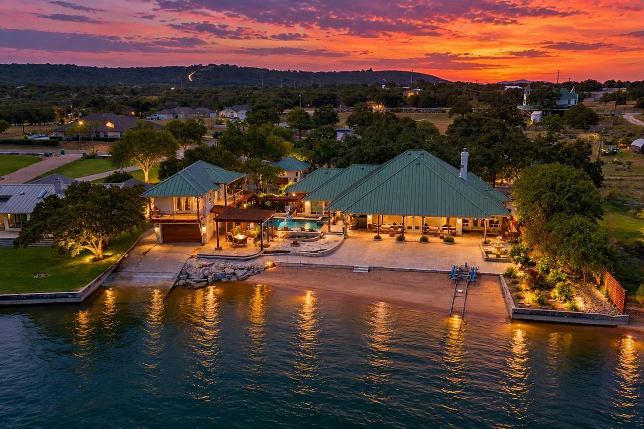 203 Senisa Dr, Buchanan Dam, TX 78657
