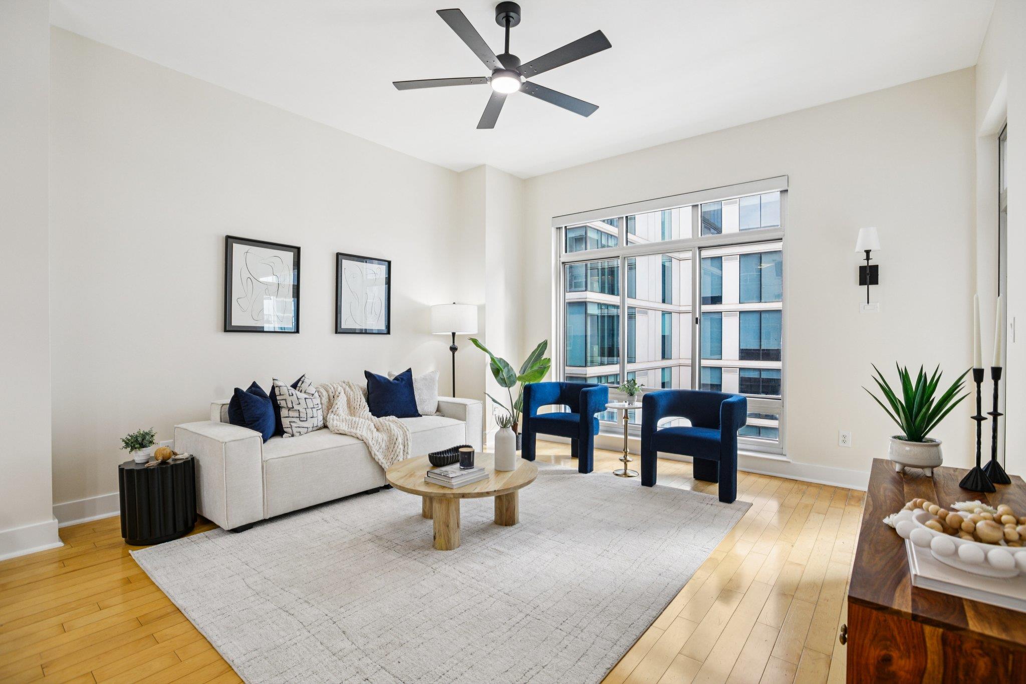 603 Davis St #2007, Austin, TX 78701