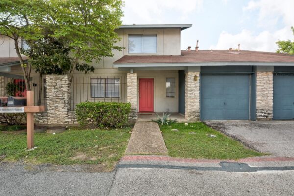 5905 Hidden Valley Trl, Austin