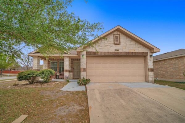 111 Lynn Crest Bnd, Buda