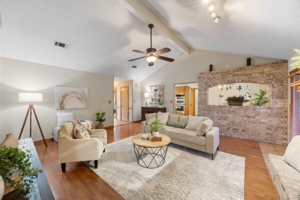 1346 Amistad Dr, Round Rock