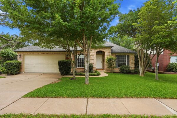 1313 Roadrunner Dr, Cedar Park