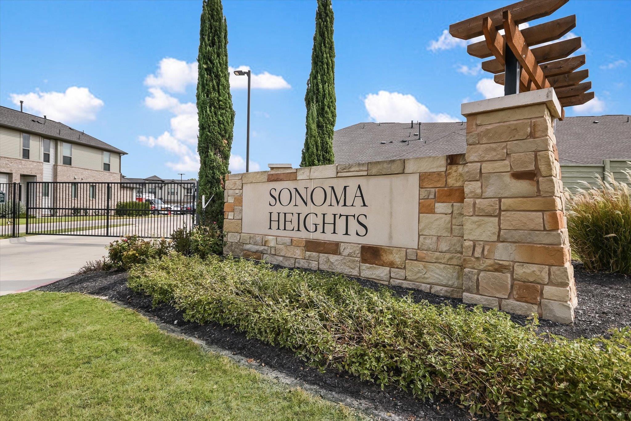 2500 FOREST CREEK Dr #904, Round Rock
