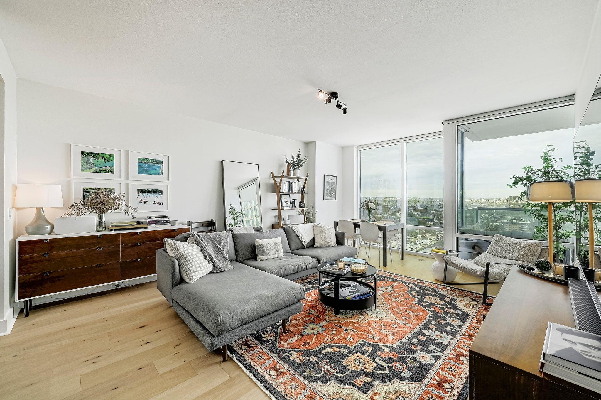 300 Bowie St #2706, Austin, TX 78703