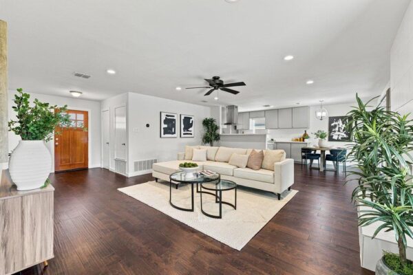 5611 Porsche Ln, Austin
