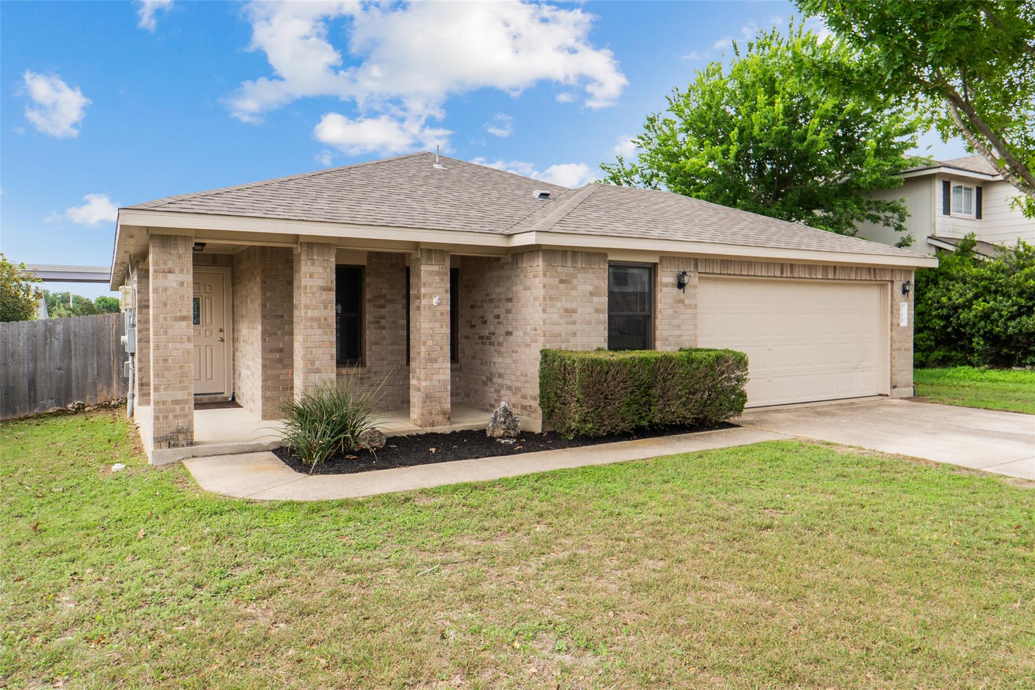 710 Sherry Dr, Leander