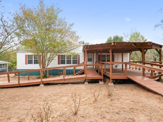 111 Greenslope Cv, Bastrop