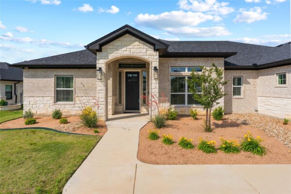 1110 Northcross Dr, Salado