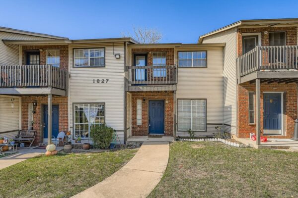 1827 River Crossing Cir #C, Austin