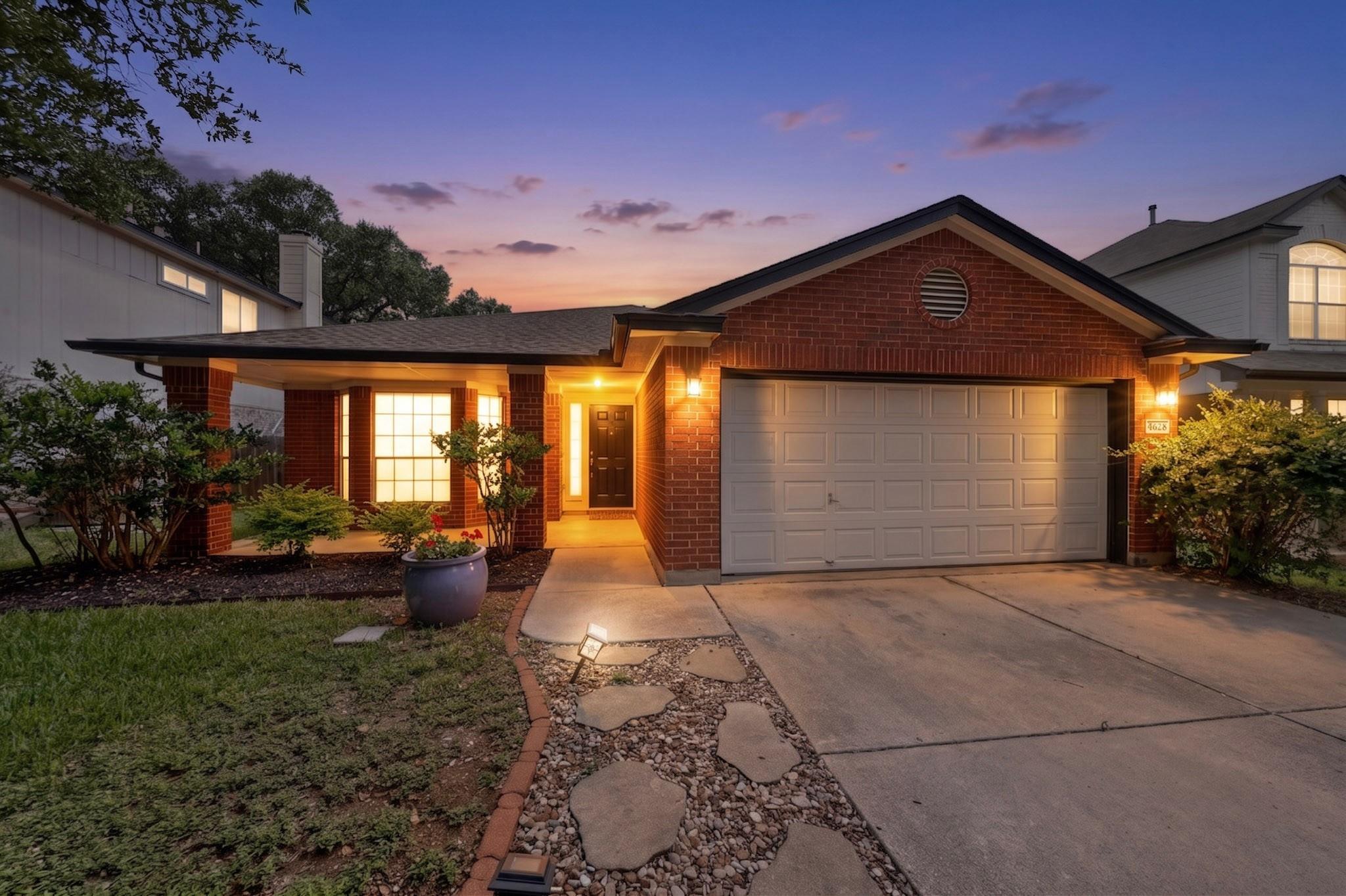 4628 Hoffman Dr, Austin, TX 78749