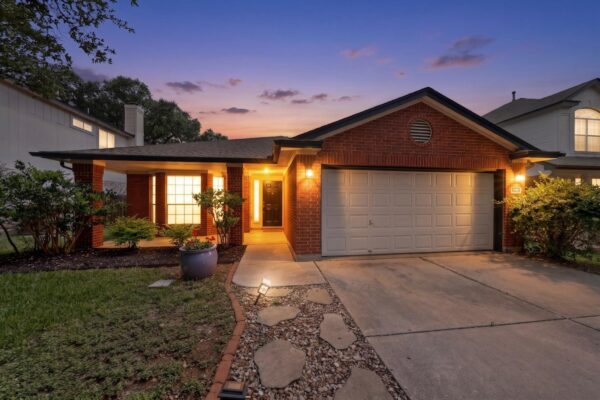 4628 Hoffman Dr, Austin