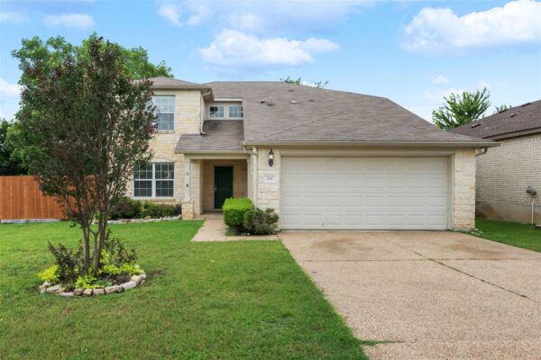301 Lark St, Leander