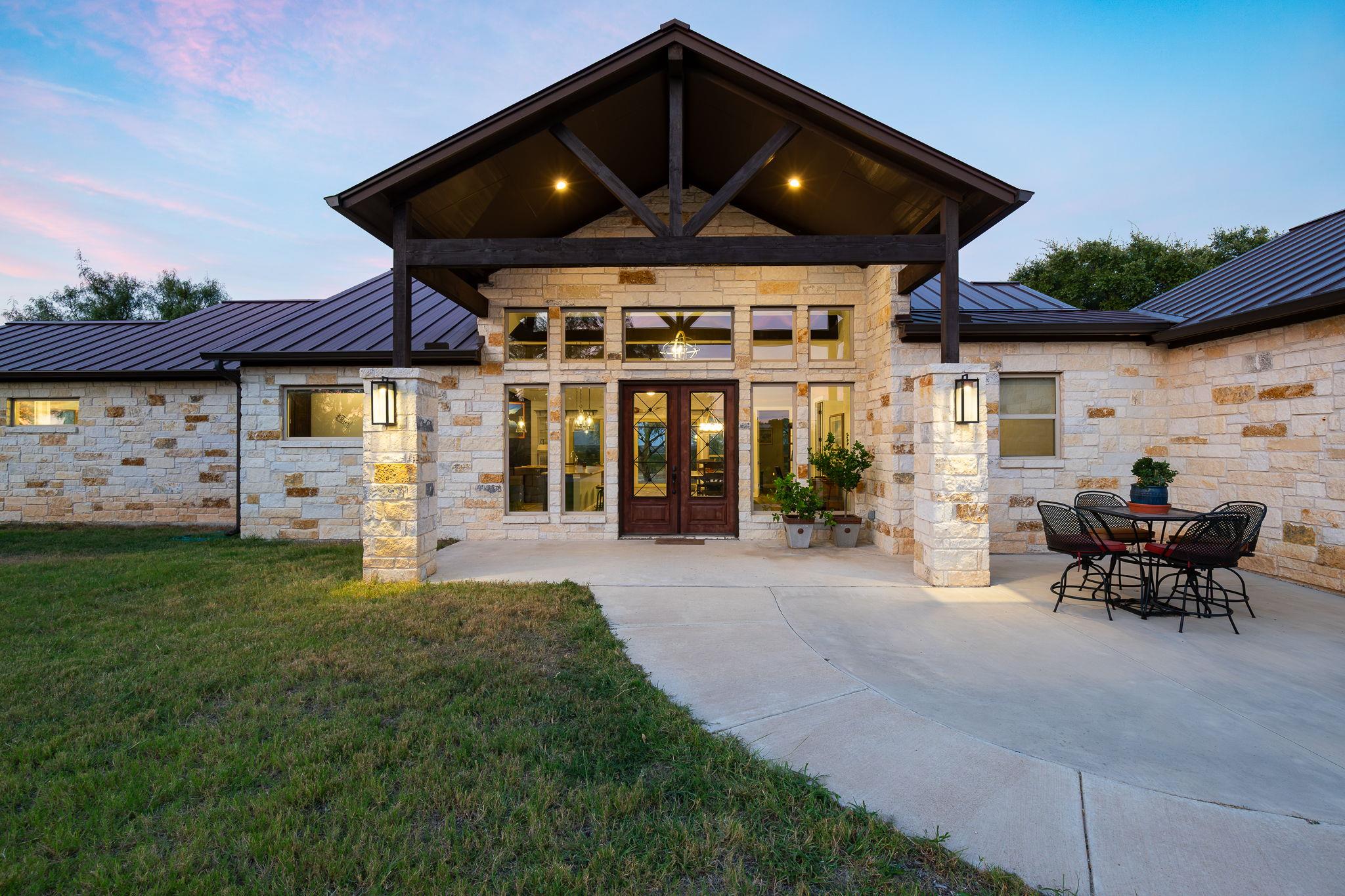 113 Jayhawk Ct, Burnet, TX 78611