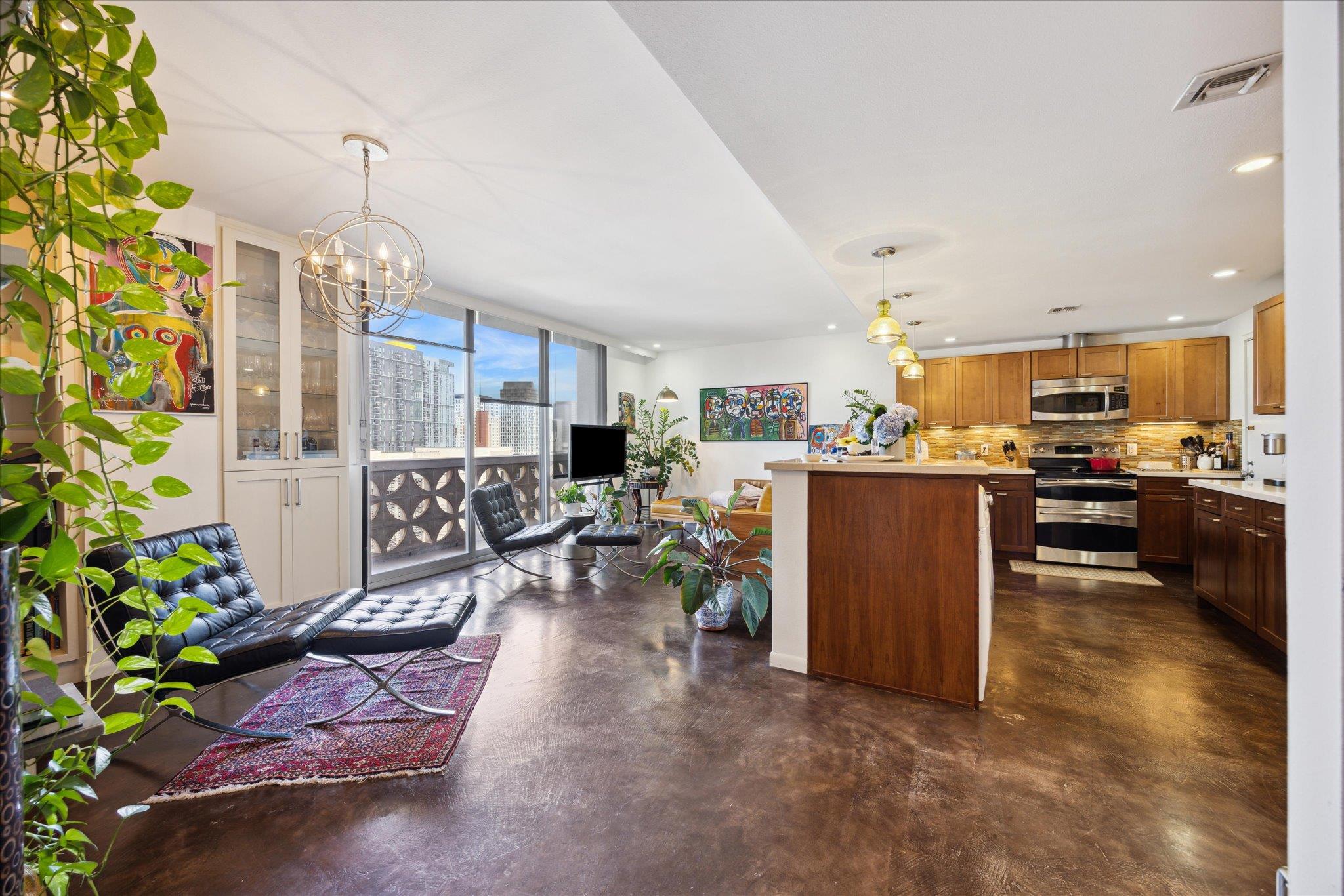 1801 Lavaca St #11A, Austin, TX 78701