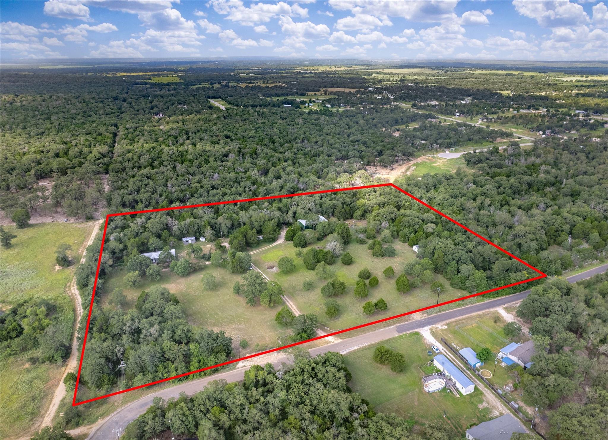 155 Hidden Oaks Loop, Elgin, TX 78621