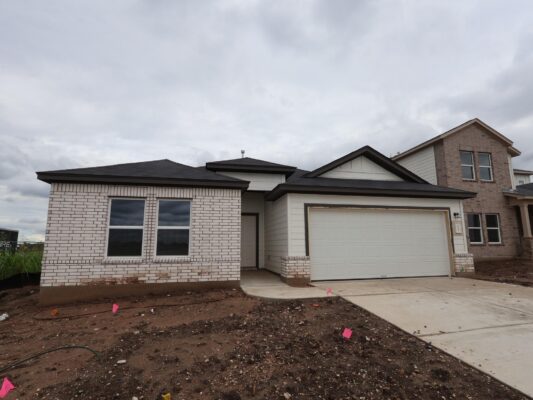 10100 Majestic Hawk Way, Buda
