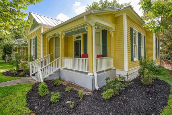 602 Mills St, Smithville