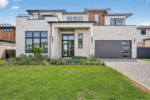 10105 Milky Way Dr, Austin