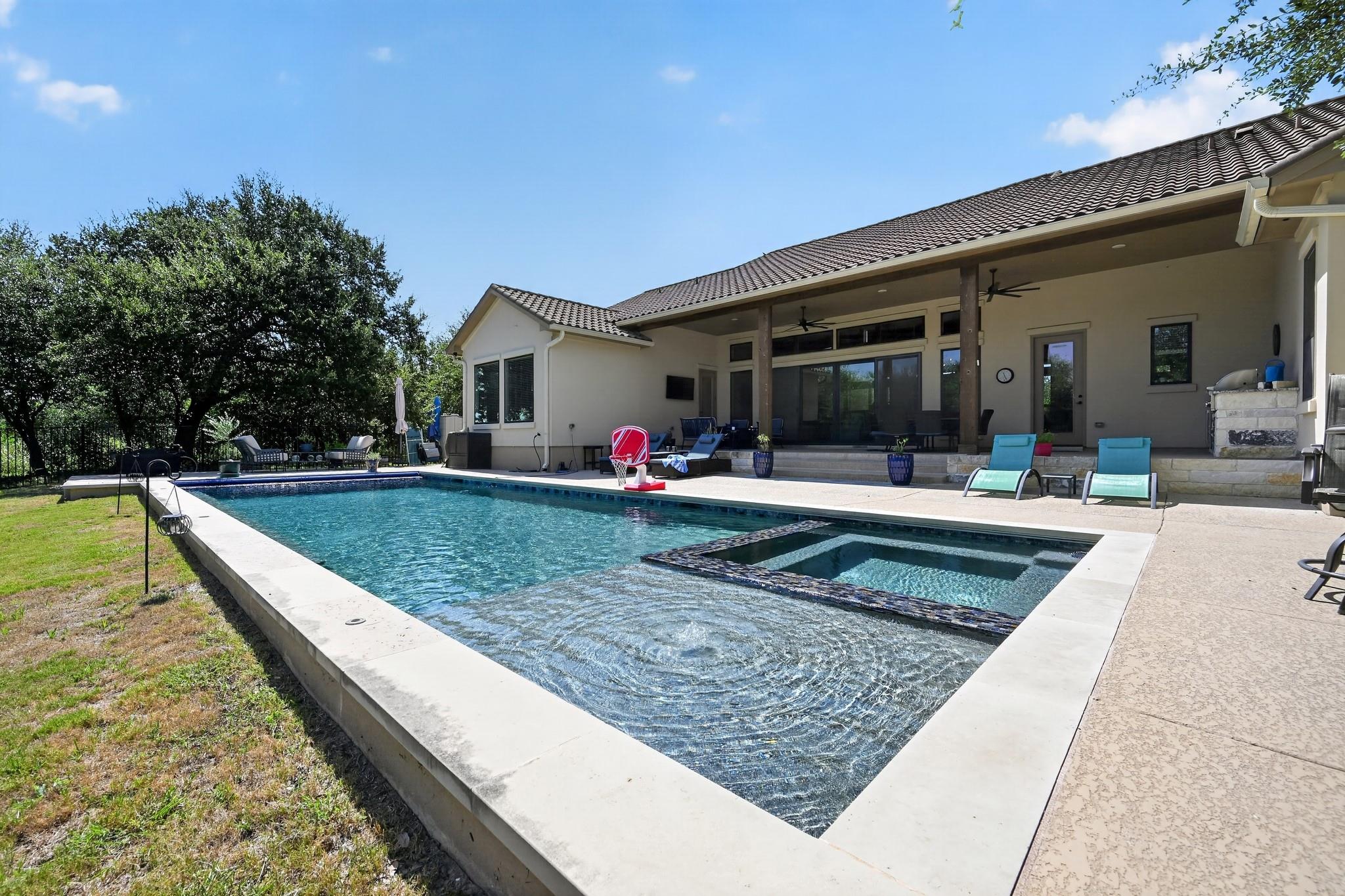 645 Strada Luca None, Florence, TX 76527
