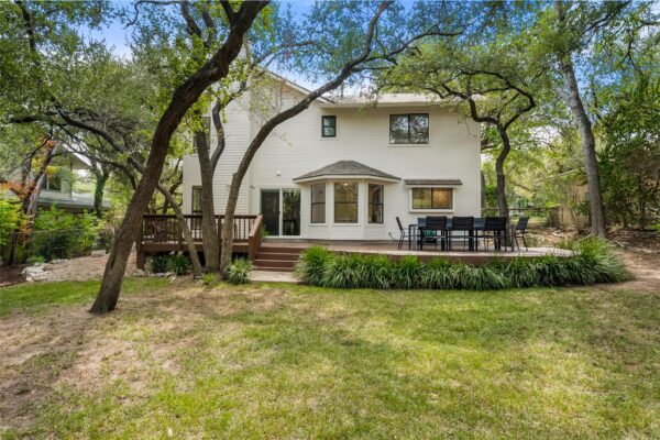 108 W SPRING Dr, West Lake Hills