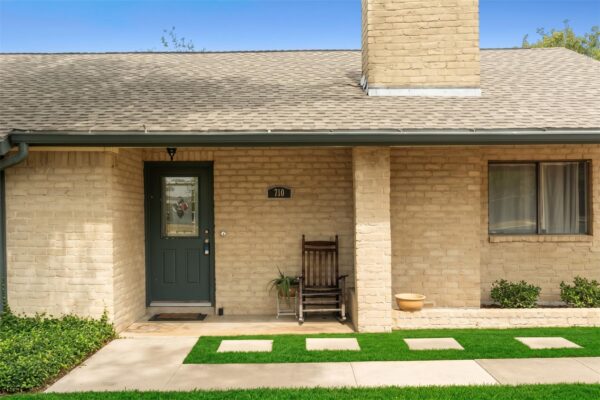 710 Lake View Cv, Round Rock