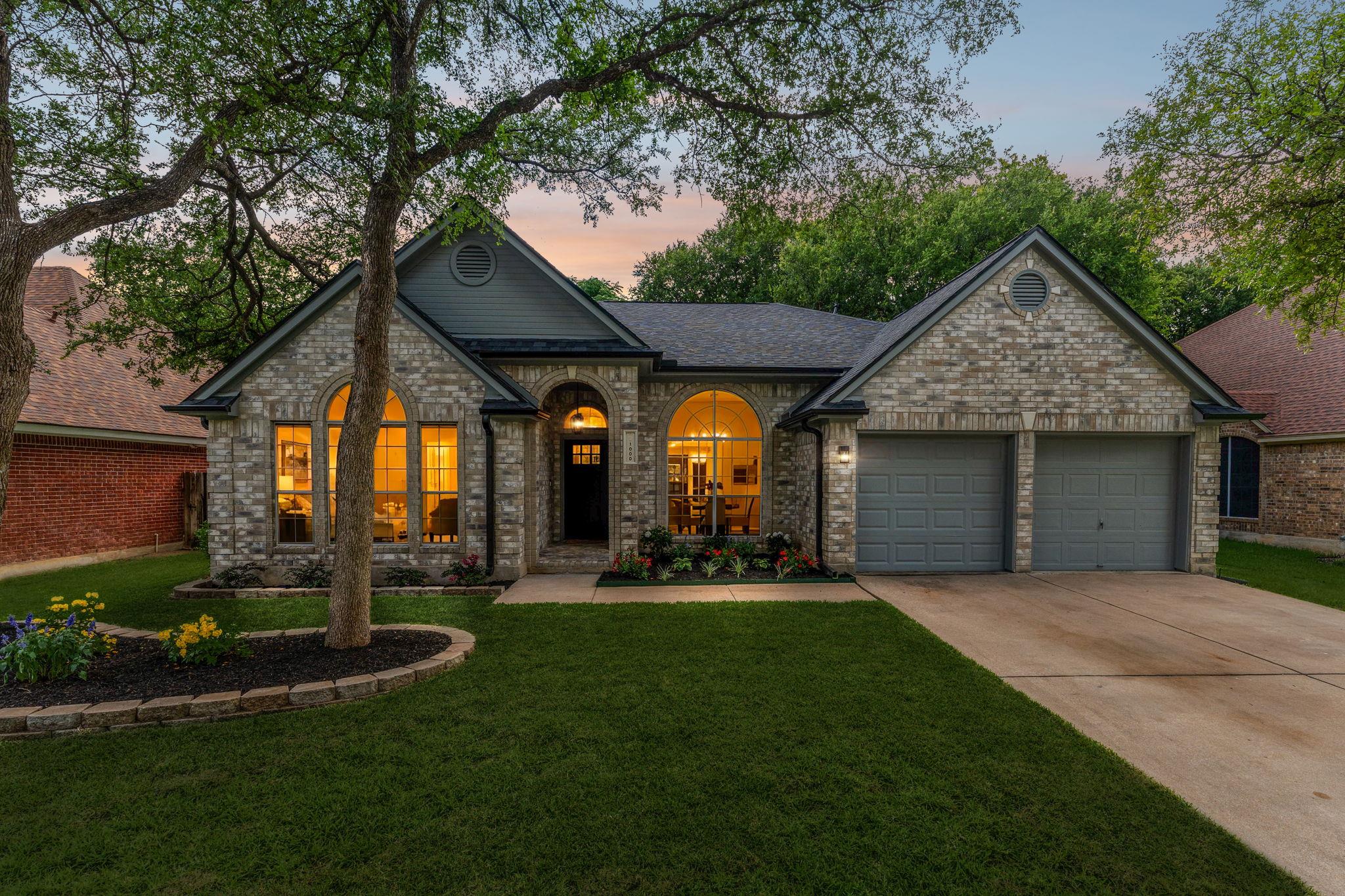 1000 Oaklands Dr, Round Rock, TX 78681