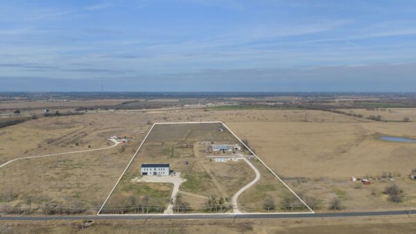 835 E County Road 304 None, Jarrell