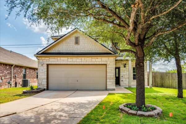484 Travertine Trl, Buda