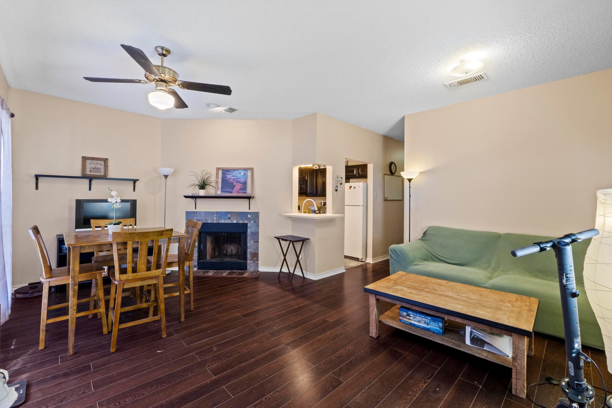 915 W 22nd 1/2 St #202, Austin, TX 78705