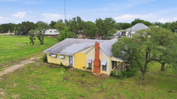 704 Fm 2657 None, Briggs