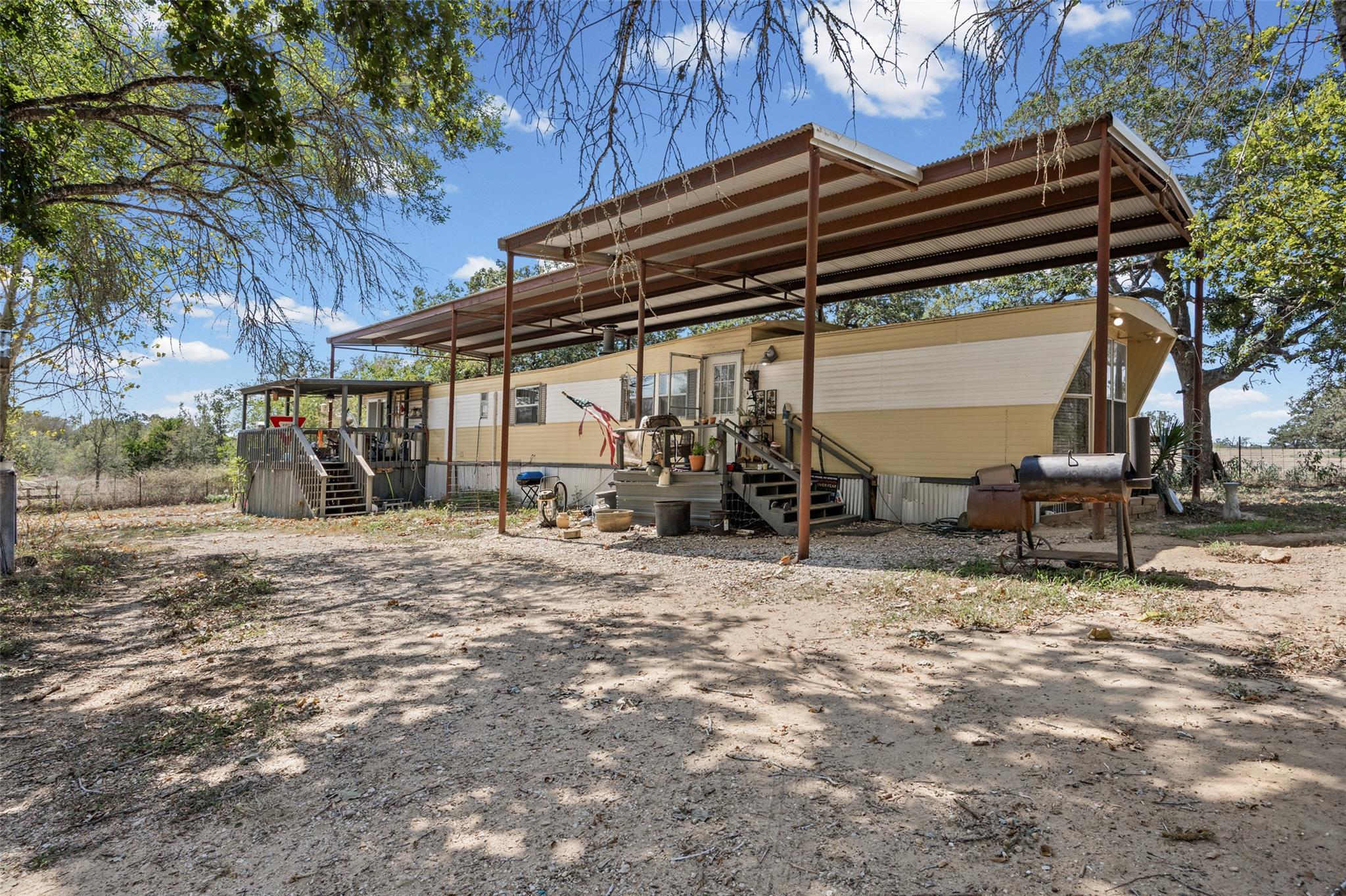 336 Boulder Ln, Dale, TX 78616