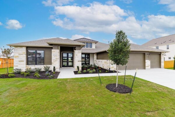 201 Clancy Dr, Liberty Hill