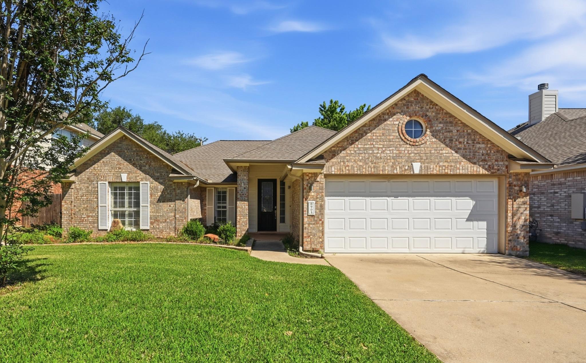 905 Hunters Creek Dr, Cedar Park