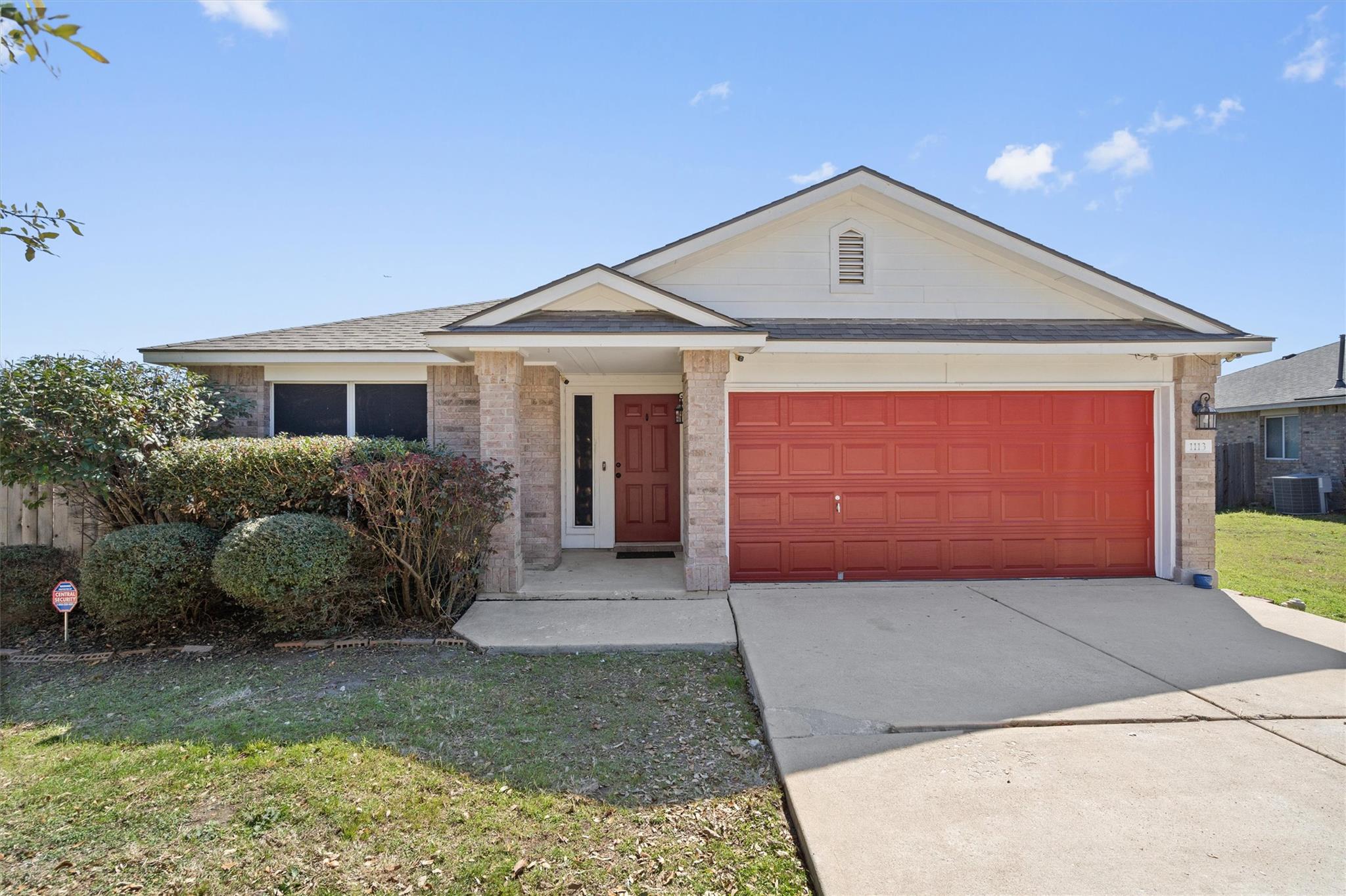 1113 Tudor House Rd, Pflugerville, TX 78660