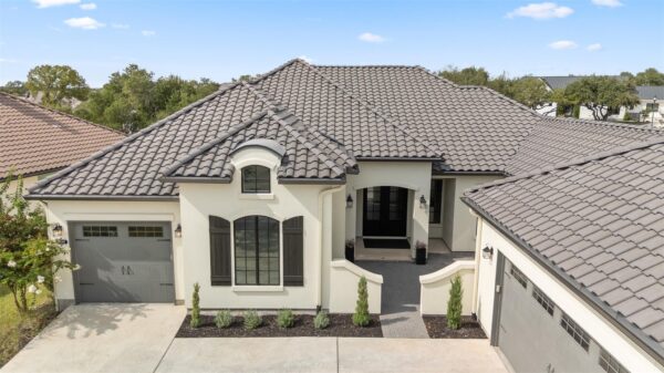 109 Star Thistle Trl, Georgetown
