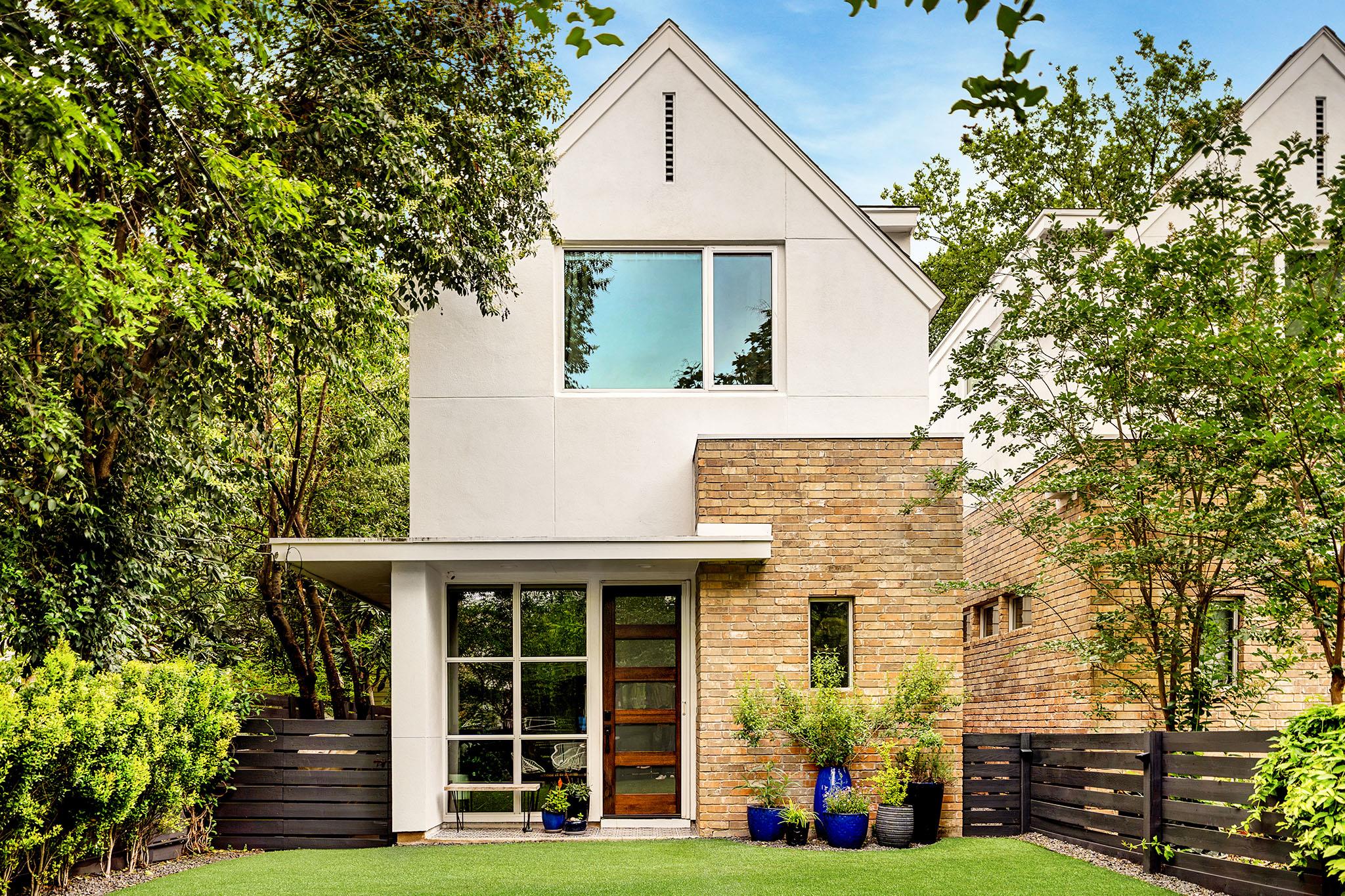 608 W Annie St #A, Austin, TX 78704