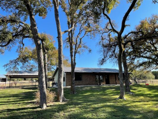 121 Dog Run None, Burnet