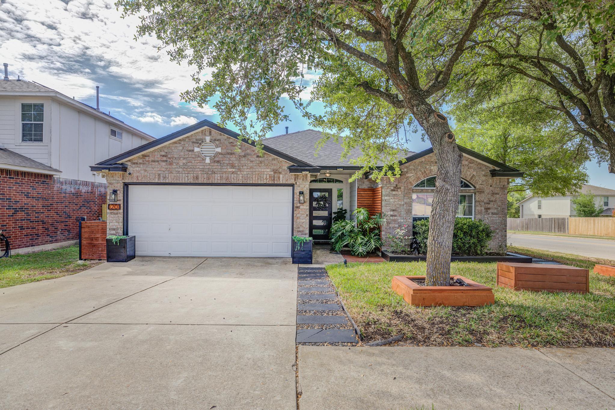 1201 N Darjeeling Dr, Pflugerville, TX 78660