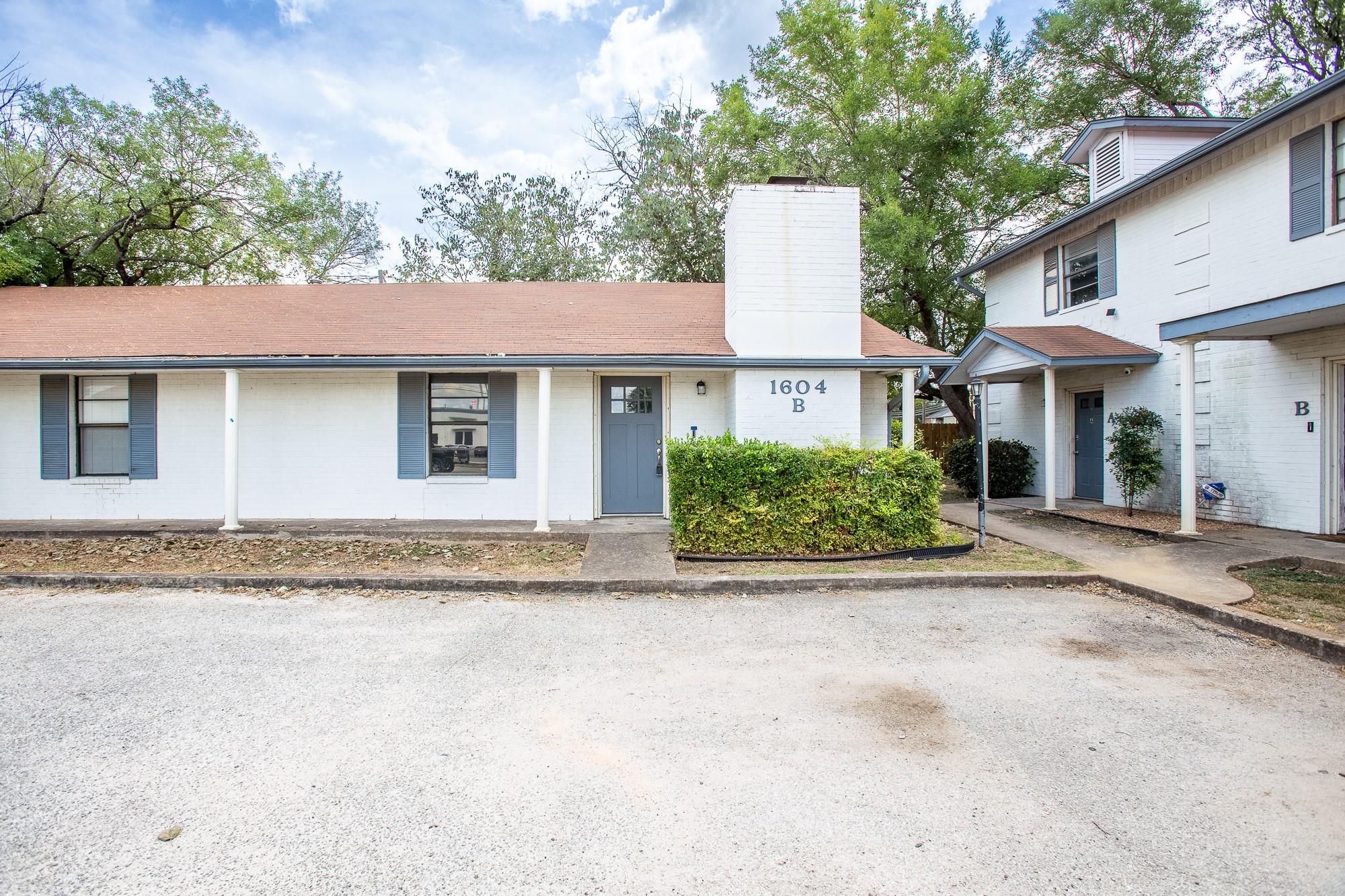 1604 Mill St #B, San Marcos, TX 78666