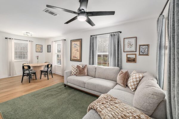 9050 County Road 272 None, Bertram