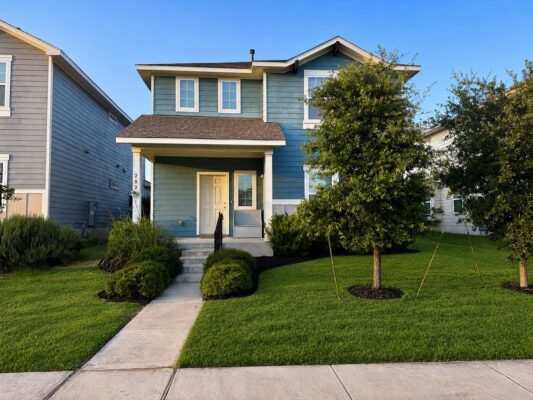 202 Mossycup Dr, San Marcos