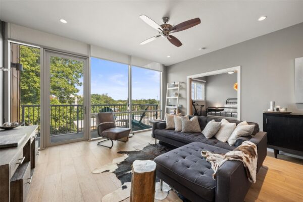 1600 Barton Springs Rd #1406, Austin