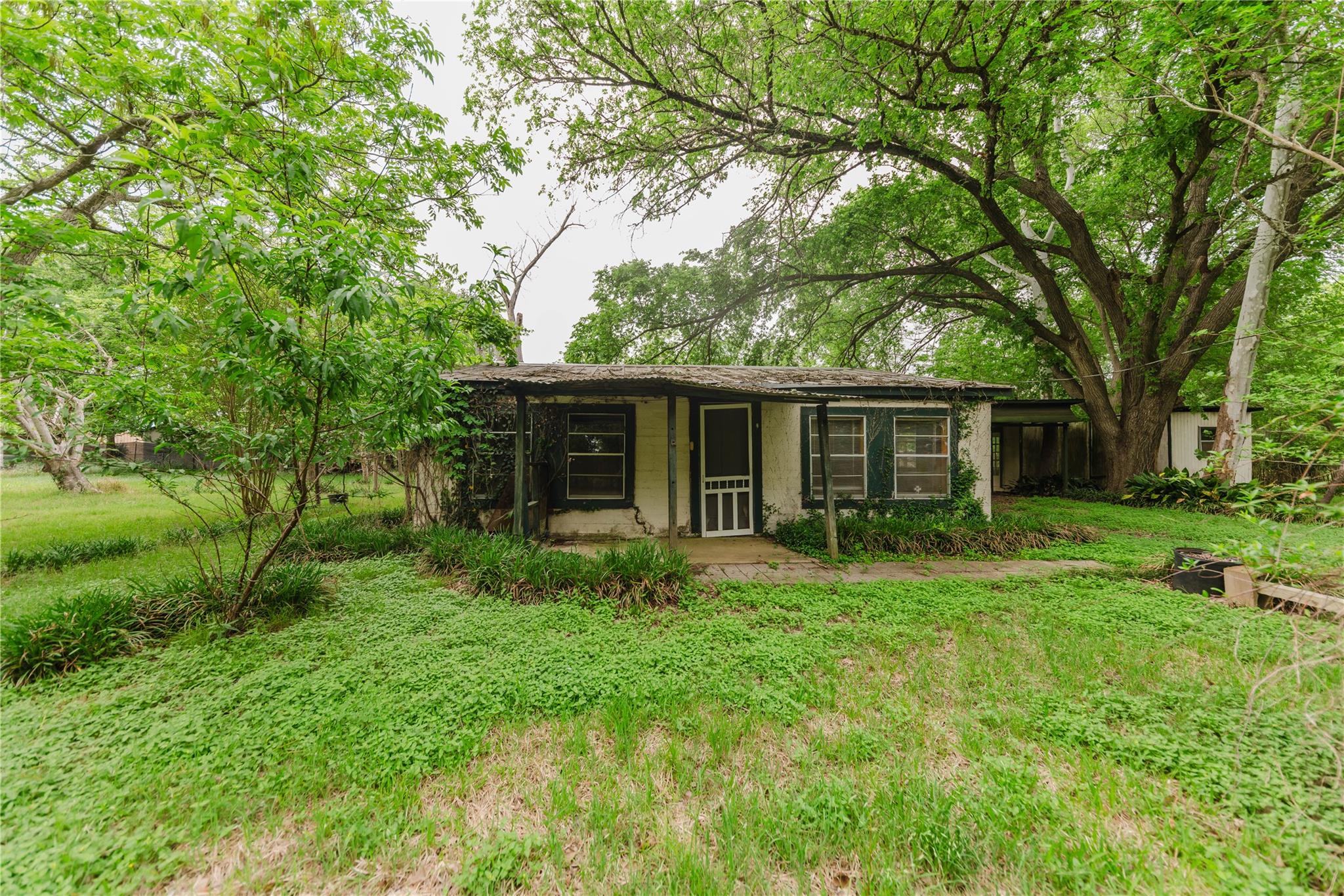 262 Highway 95 None S #A, Smithville, TX 78957