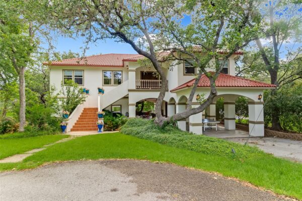 327 Elm Lodge Dr, Kingsland