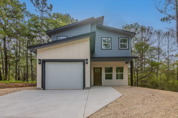 157 Wainee Dr, Bastrop